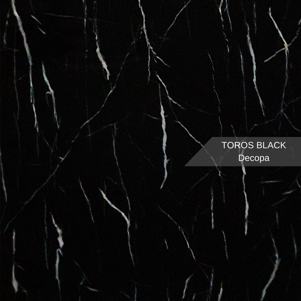 TOROS BLACK